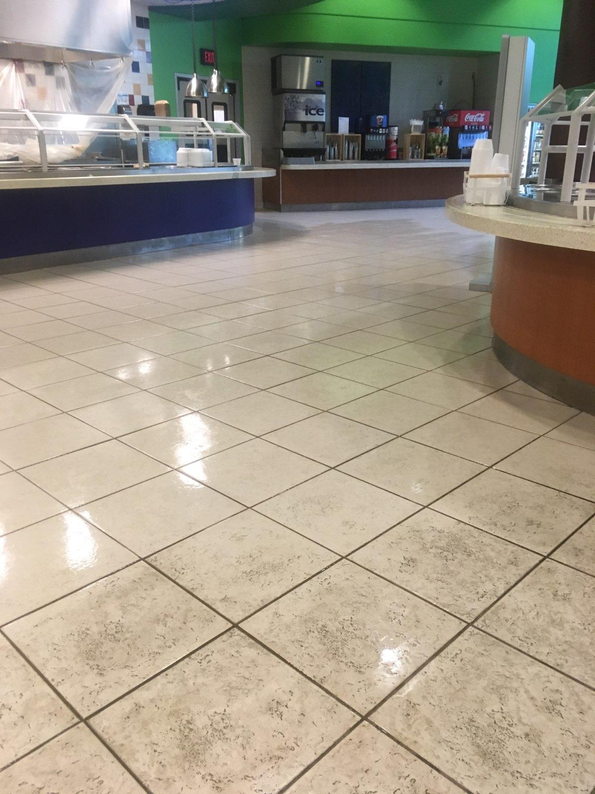 https://laniorcarpetcleaning.com/wp-content/uploads/2019/12/Tile-and-grout-cleaning-in-tampa.jpg